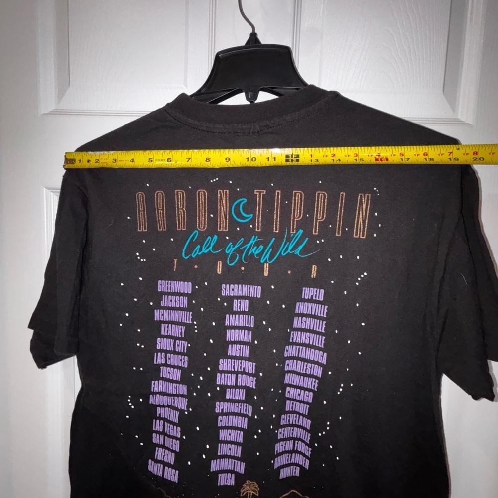 VINTAGE 1993 Aaron Tippin- Call of the Wild Tour Tee SZ - XL - Picture 3 of 7